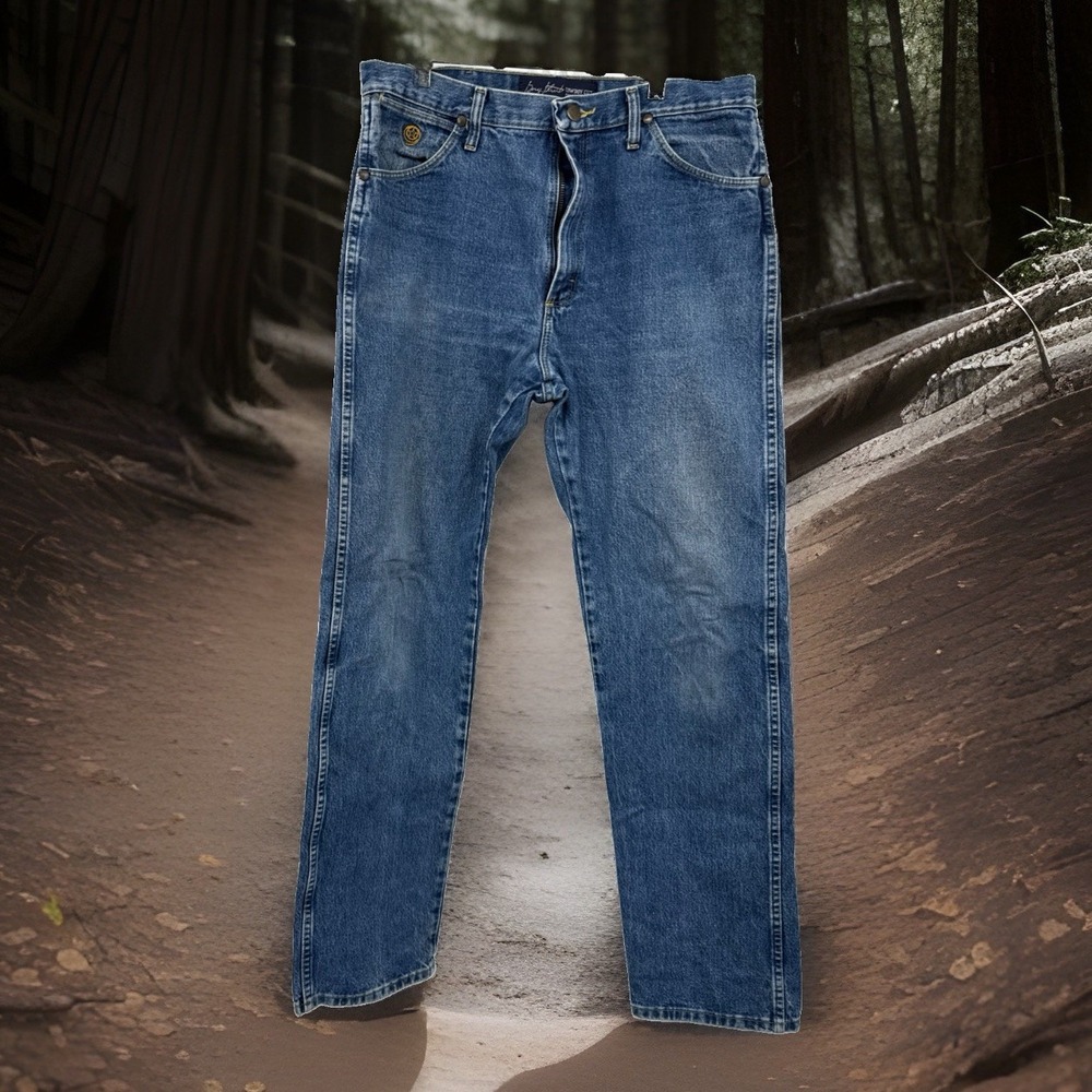 Wrangler Men's George Strait Boot Cut Blue Jeans  Medium Wash 34x34